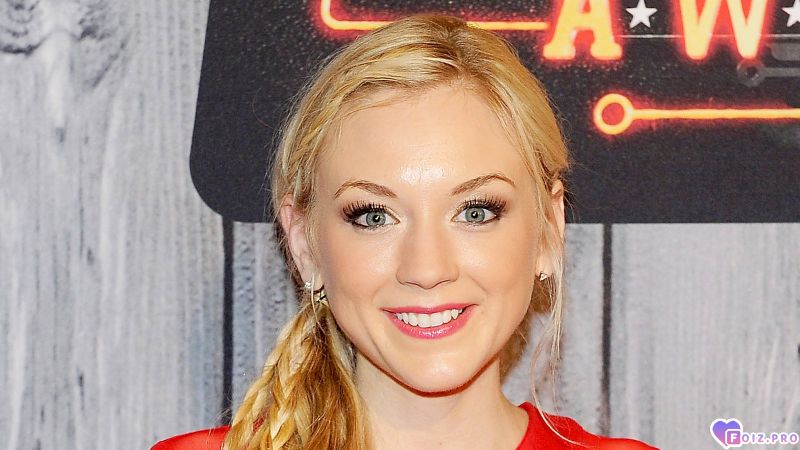 Emily Kinney