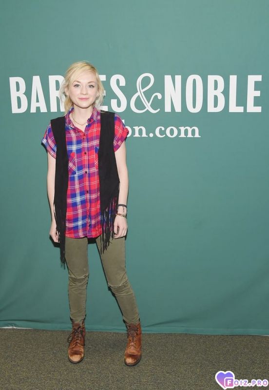 Emily Kinney