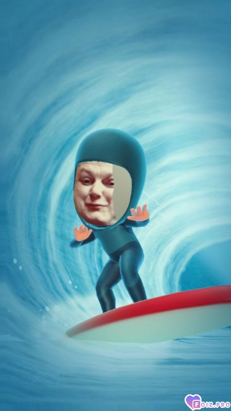 Телепузик плавает