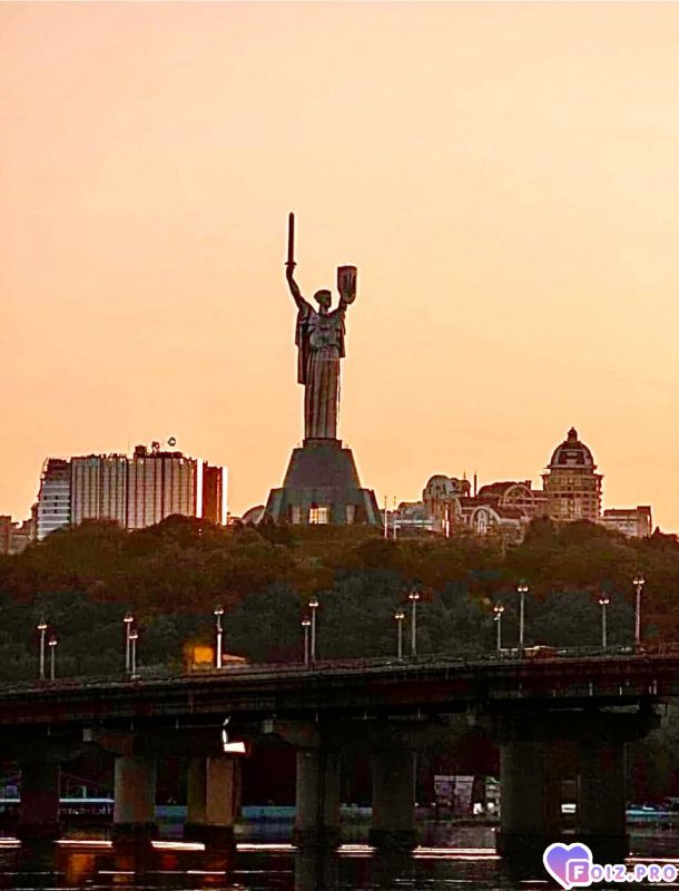 Родина мать