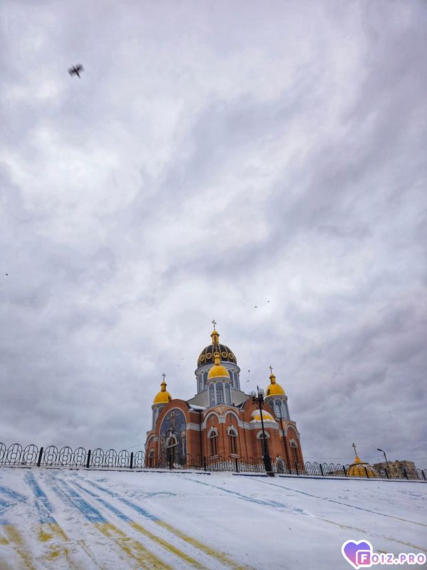 Глубь мира пролетал