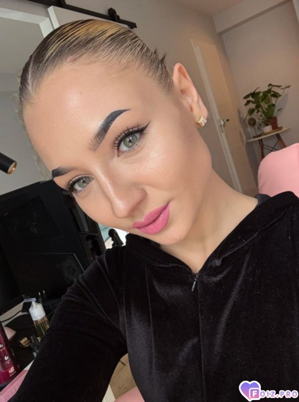 м