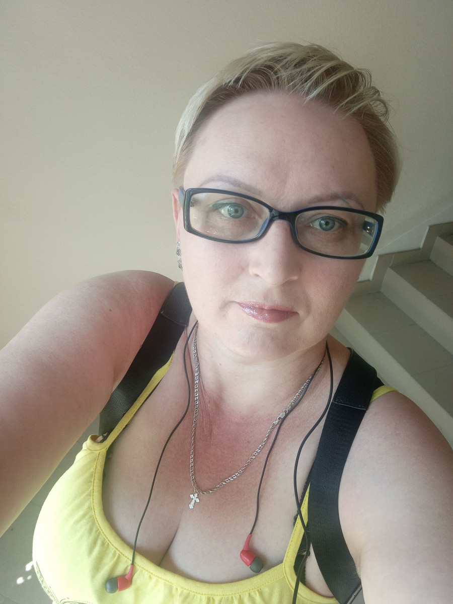 солист группы виа роковой год. роковой год баба друг. фотосессия в стиле казино. роковой год баба друг. роковой год баба друг.