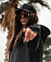 _M_A_D_A_M_, 75 из г. Кингстон