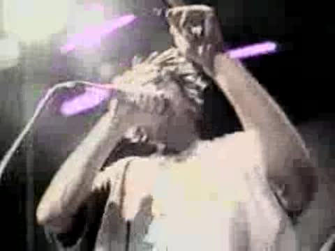 ARage_Against_The_Machine_-_Killing_In_The_Name_clip_39699_320x240