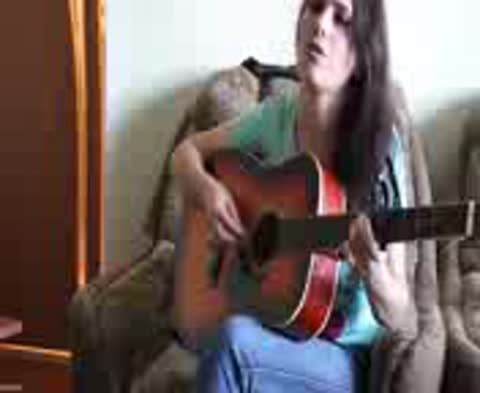 Армеиские песни Одуванчики Девушка поет под гитару