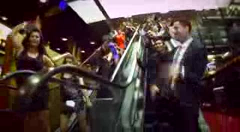 DJ_BoBo_-_EVERYBODYS_GONNA_DANCE__Official_Music_Video__36
