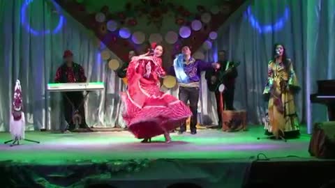 __Cyganskie_pesni_i_tancy_Dinastiya_ROMYEN_Kumushka_arTzaL_3otsSjHO8vU