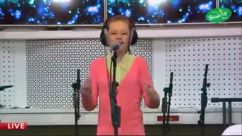 13_letnjaja_devochka_perepela_pevicu_Iowa_U-