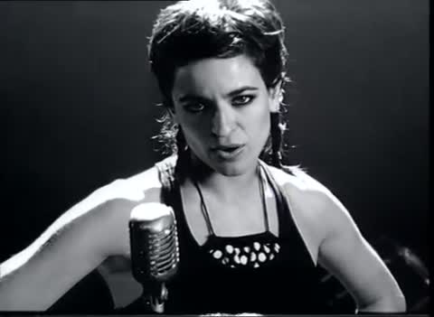 Bebe_-_Malo_Videoclip_Oficial