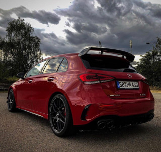 rok_studio___Bz0sm08gplR___