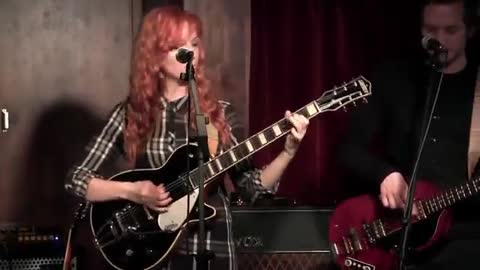 I_Saw_Her_Standing_There_-_MonaLisa_Twins_The_Beatles_Cover