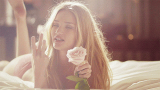 Девушка на Аву