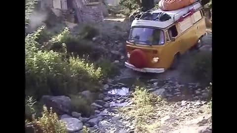 Two_Of_Us_-_MonaLisa_Twins_The_Beatles_Cover