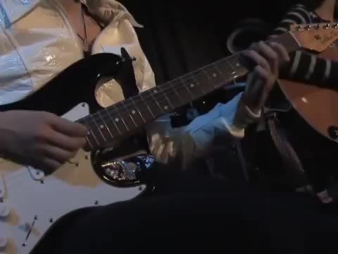 Michelle_-_MonaLisa_Twins_The_Beatles_Cover_live