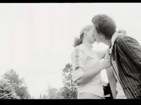 Bliss_-_Kissing_Original_Music_Video