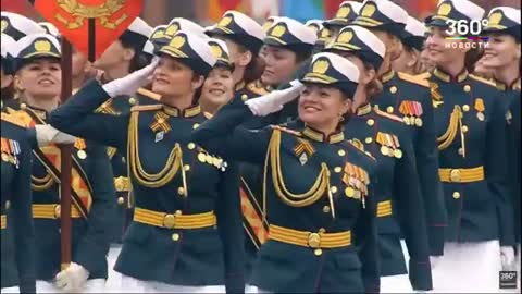 Российские_девушки_на_параде_9_мая
