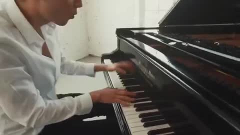 Оригинальный_Piano_Cover_на_Black_white_-_Миши_Джексона
