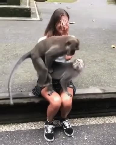 неожиданно