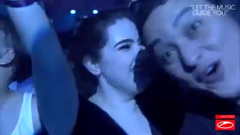 PLUMB - SOMEBODY LOVES YOU [ALY FILA REMIX]