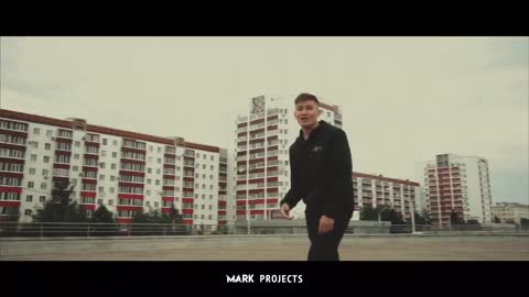 INUR_-_ОФИЦИАНТКА