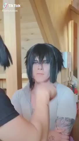 video-d29527452d4005a48c3ee52448afc3a7-V