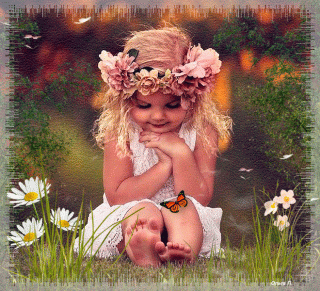Девочка в веночке ромашка