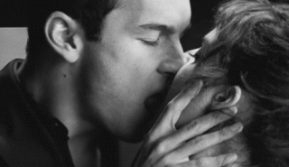 Поцелуй 7 над ур неба