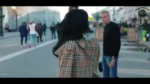 video-90deea114388540ce42d5ef7abe266a4-V