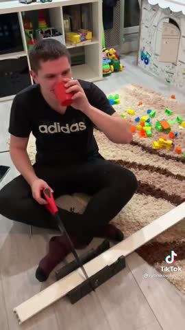 video-aa666f2a8e9d78595e5380b3a53e0bc8-V