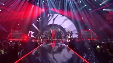 LITTLE_MIX_WOMAN_LIKE_ME-im