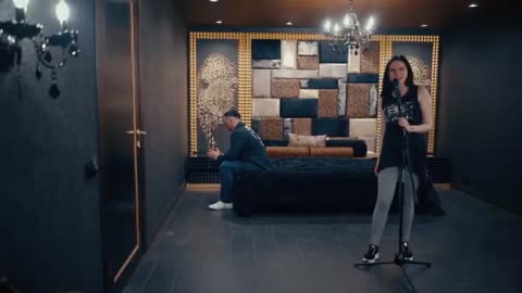 Инна_Вальтер_-_Красивый_мальчик_Studio_Video