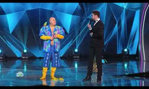 Wou_Maska_Ananas-_im