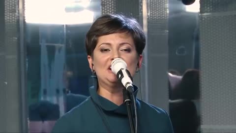 Непара_-_Песня_О_Любви_LIVE___Авторадио480P