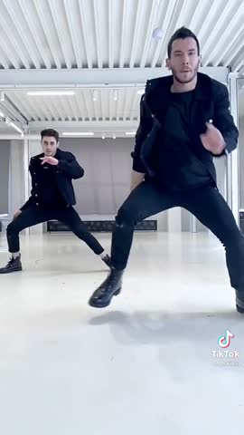 70c1adb7cfe13678f4e1717cf38e0bb7