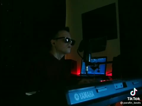 27edeba44ca1a81df7b64bac165bf923