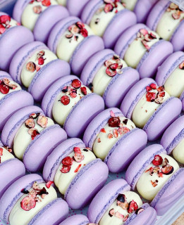 macaronslady-___CNkSpEHHuyl___-