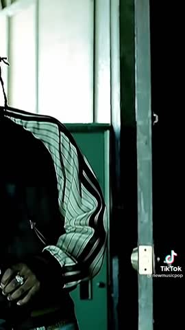 0415b8cb68db7751c9af2eccd1a21612