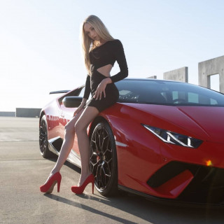 cars_and_girls_worldwide-___COw6UmEphl2___-