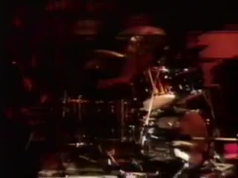 2_bee_gees_-_stayin_alive-_im