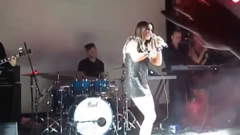 Обворожительная_Ани_Лорак_на_концерте