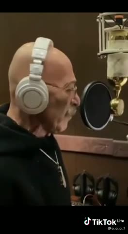 у_бобра_вся_спина_седая