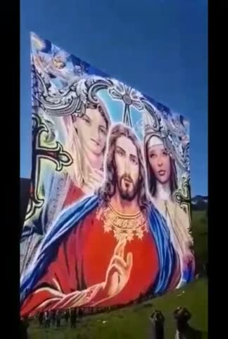 video-64fa1e036b965c443306fd6a84f9b5a7-V