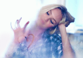 devuwka_na_stekle_riet_serdce-_im