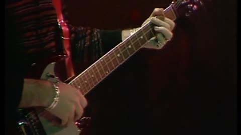 Nazareth_-_Love_Hurts_1975