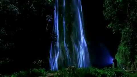 Supermax-Living_In_A_World-im