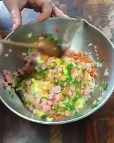 tv_kitchen-___CRvUNSBHWK9___-