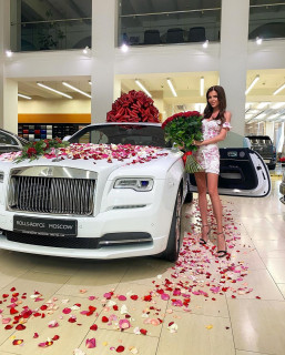 _alenamills-___CC0hwW5KWZq___-