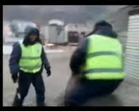 Srochno_na_vyezd-div_