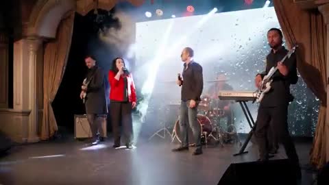 Mihail_Borisov_ft__JAna_Pavlova_-_Abonent_nedostupen_live-_